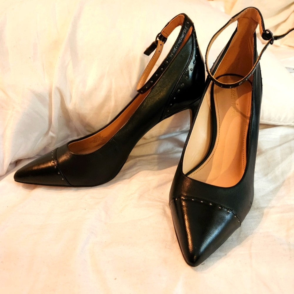 Women's Essex Lane stilleto ankle strap pointed toe heels